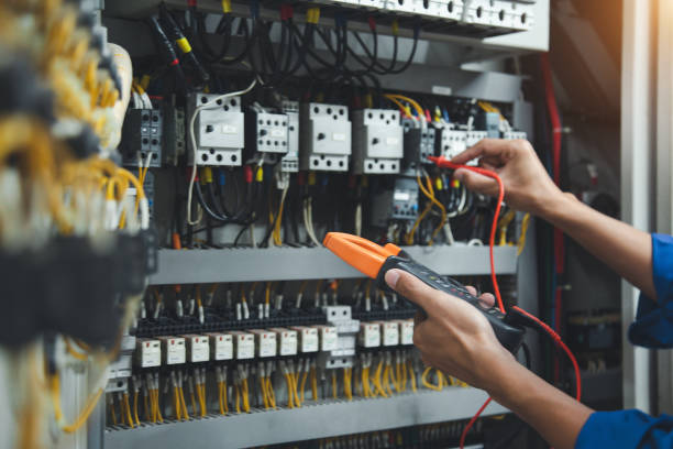 Best Affordable Emergency Electrician  in Sunray, TX